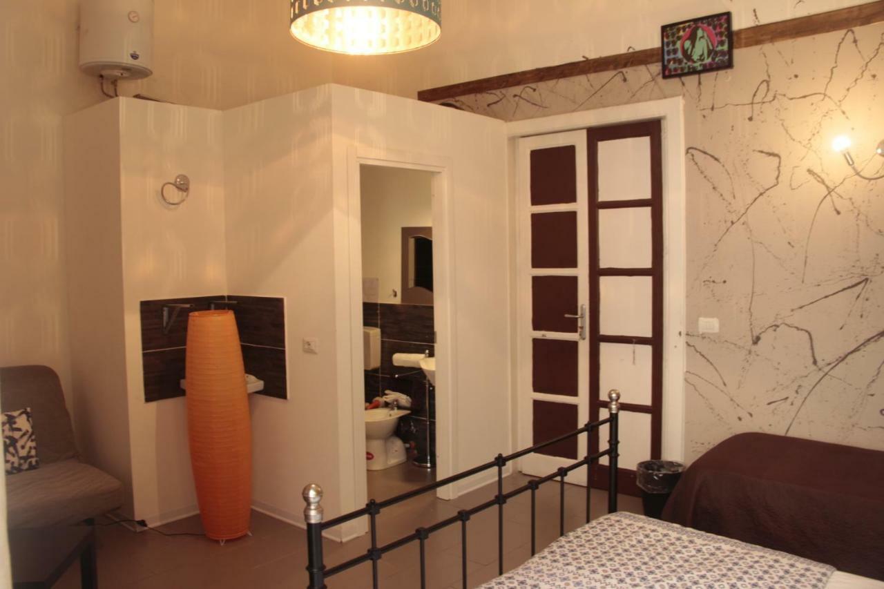 New Rubik'S Castle Hotel คาตาเนีย ภายนอก รูปภาพ